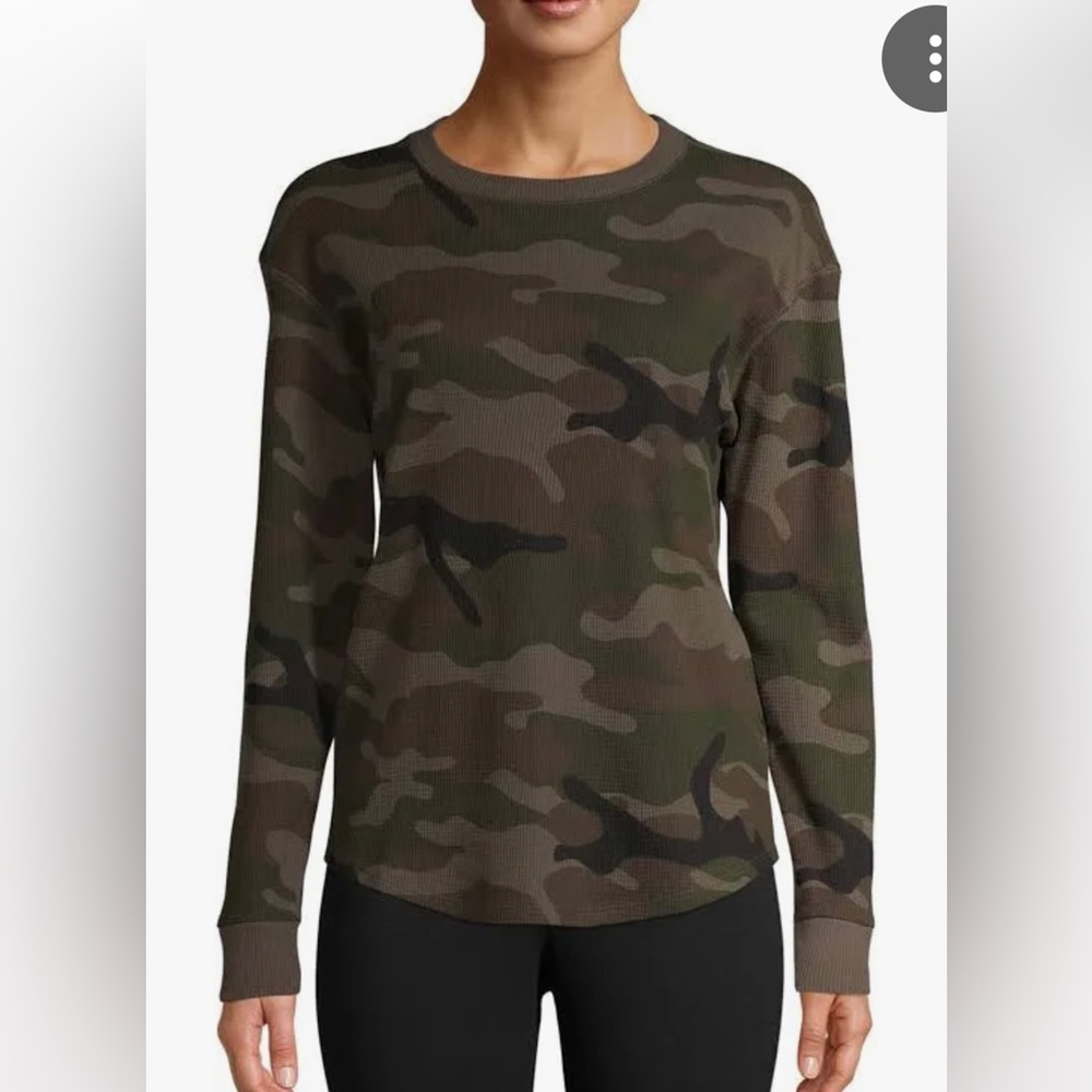 Time and Tru long sleeve thermal green cano size medium